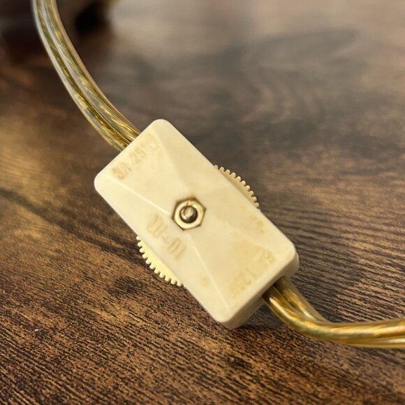 Vintage Brass Pineapple Lamp Wood Base Tropical Decor 10” Table Light - No Shade - Picture 3 of 14